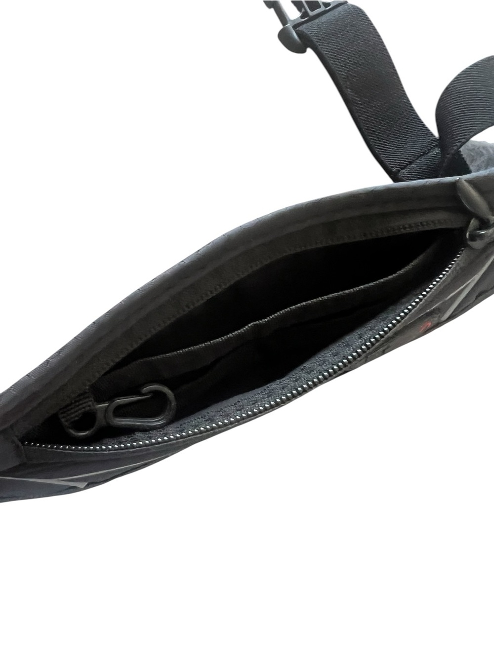 Sportline Run Lite pack Running Belt Waist Pack Reflective Adjustable Black - Picture 5 of 7
